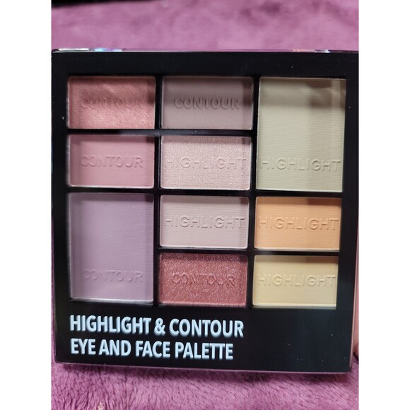 3 Makeup Pallettes . Eye shadow, face palette, highlight & contour . - Picture 3 of 4